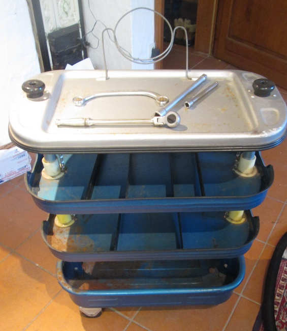 Tool-Trolley-01.JPG